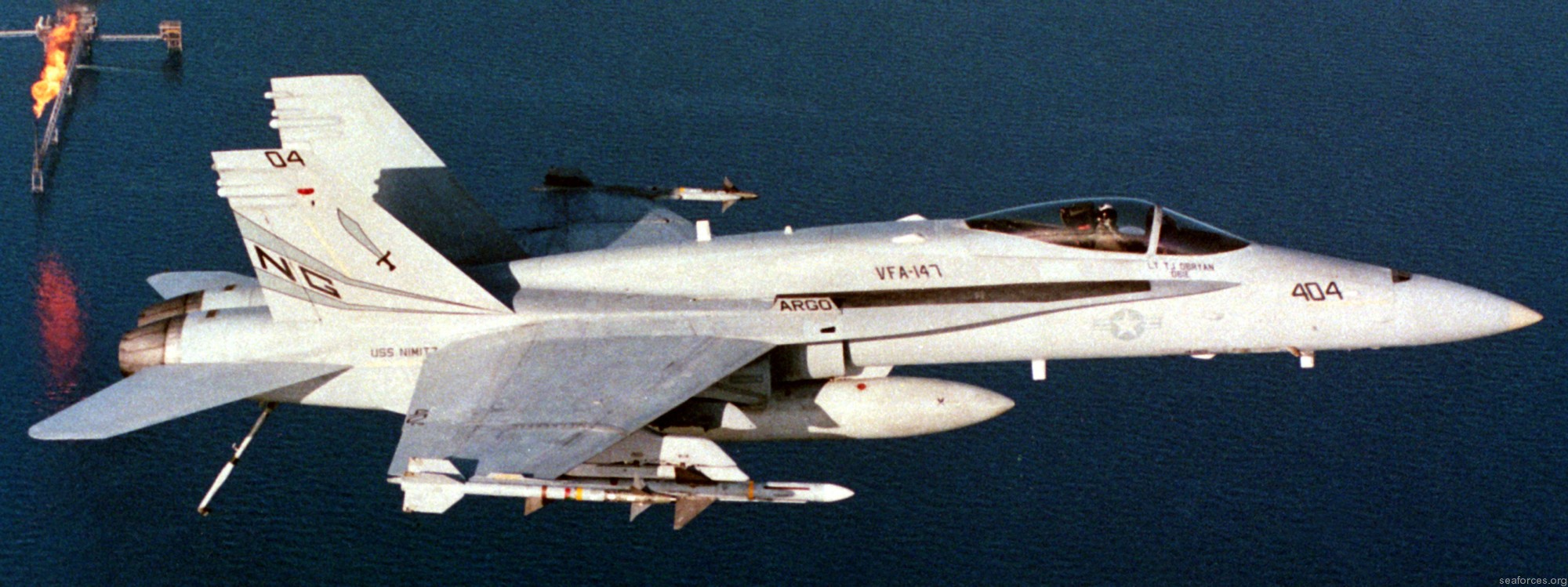 vfa-147 argonauts f/a-18c hornet strike fighter squadron cvw-9 uss nimitz cvn-68 195 kuwait
