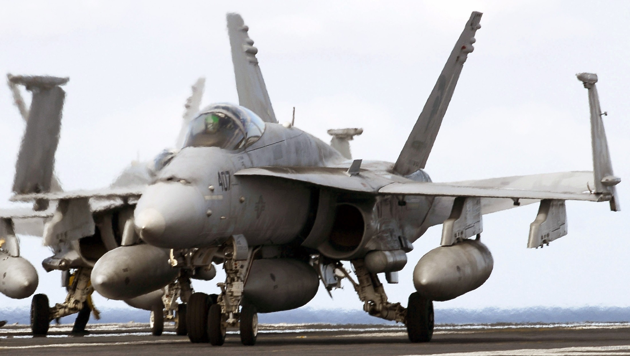 vfa-147 argonauts f/a-18c hornet strike fighter squadron cvw-9 uss john c. stennis cvn-74 198