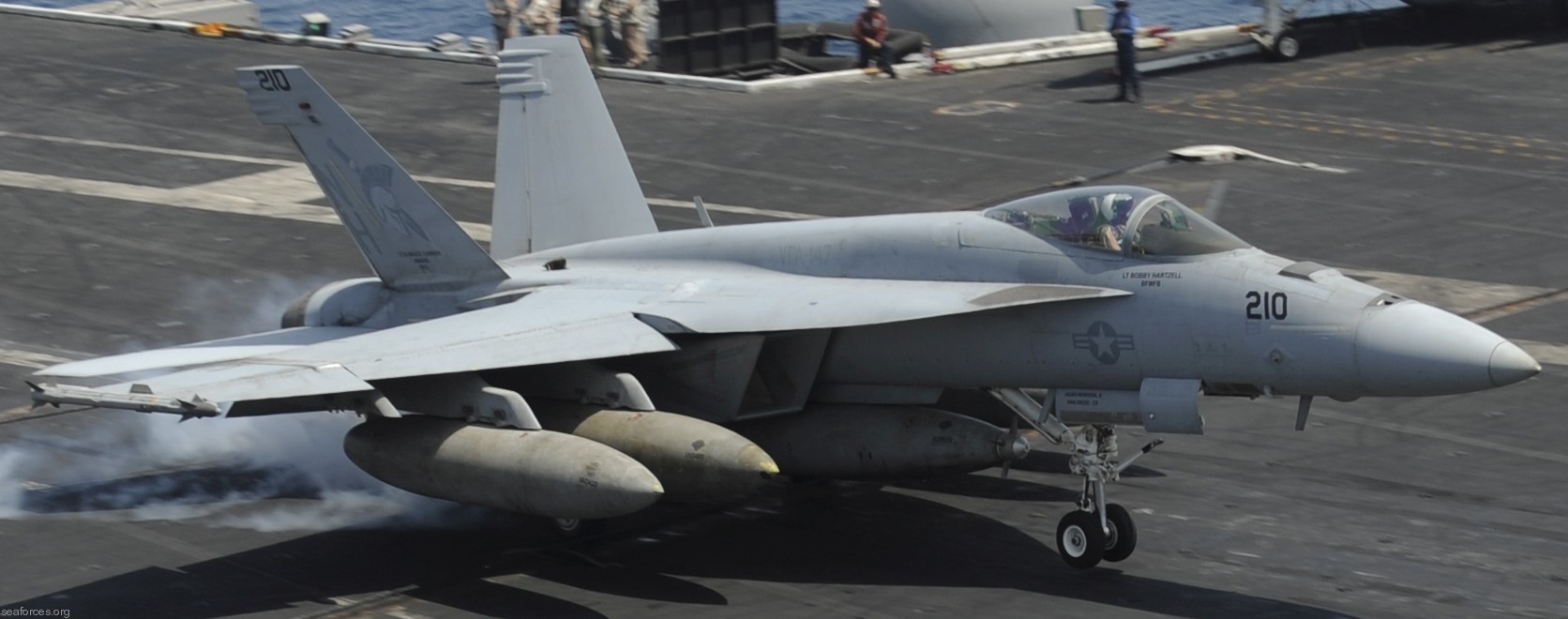 vfa-147 argonauts f/a-18e super hornet strike fighter squadron carrier air wing cvw-11 uss nimitz cvn-68 231