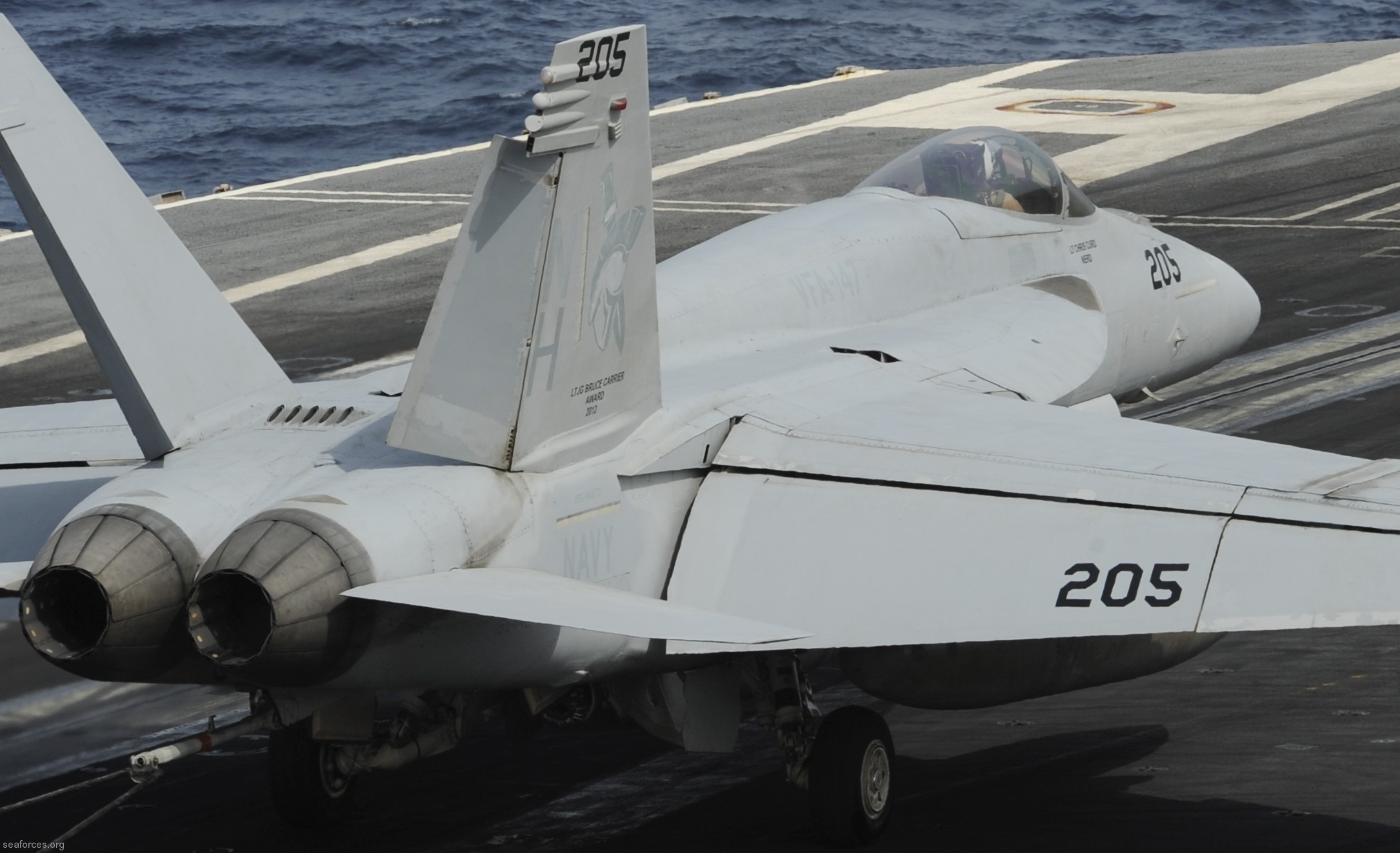vfa-147 argonauts f/a-18e super hornet strike fighter squadron cvw-11 uss nimitz cvn-68 232
