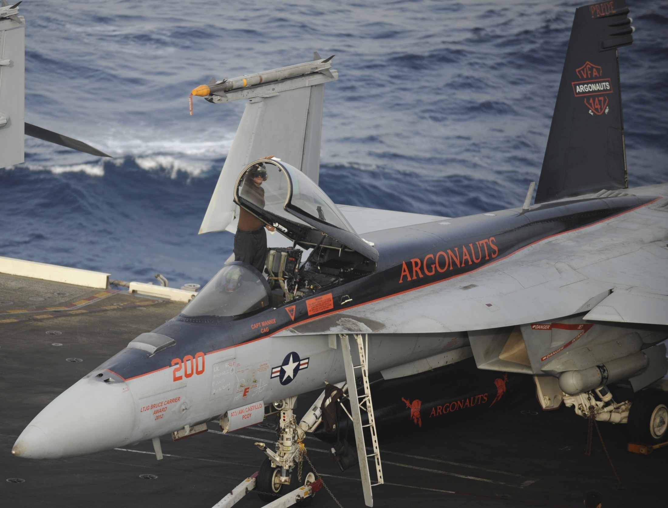 vfa-147 argonauts f/a-18e super hornet strike fighter squadron cvw-11 uss nimitz cvn-68 234