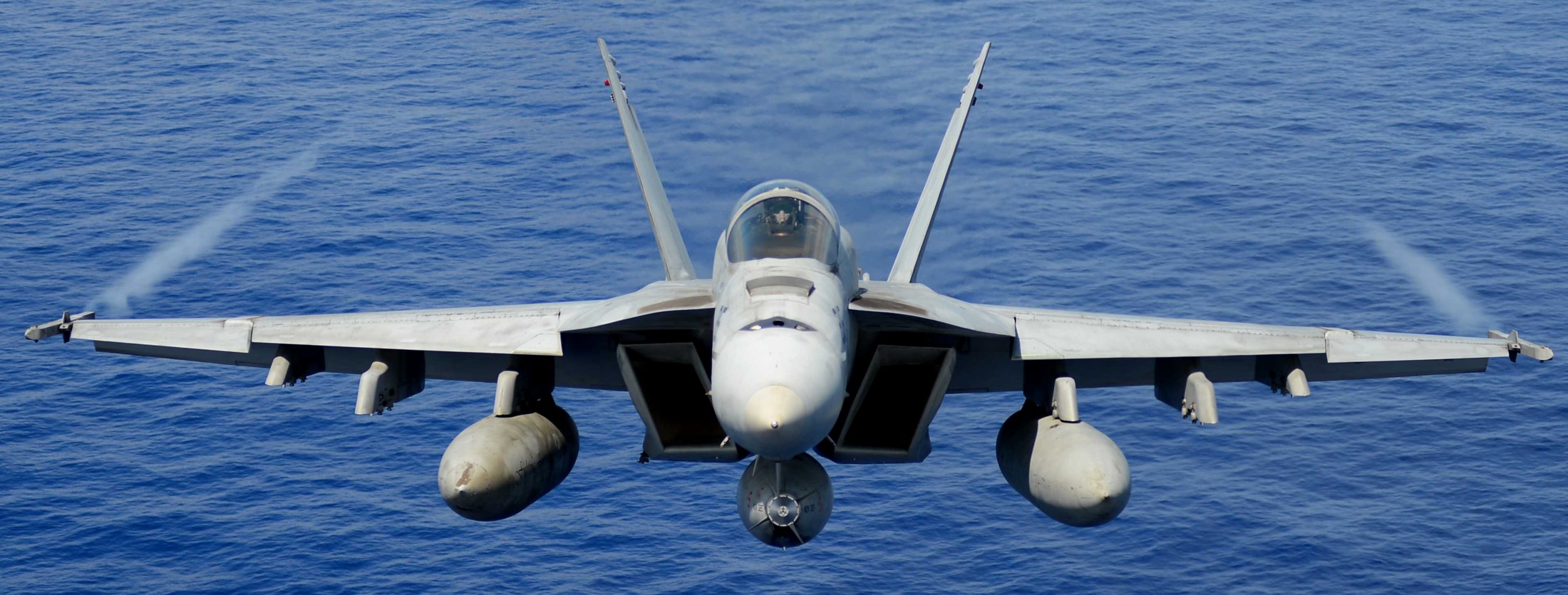 vfa-14 tophatters strike fighter squadron f/a-18e super hornet cvn-74 uss john c. stennis cvw-9 us navy 15