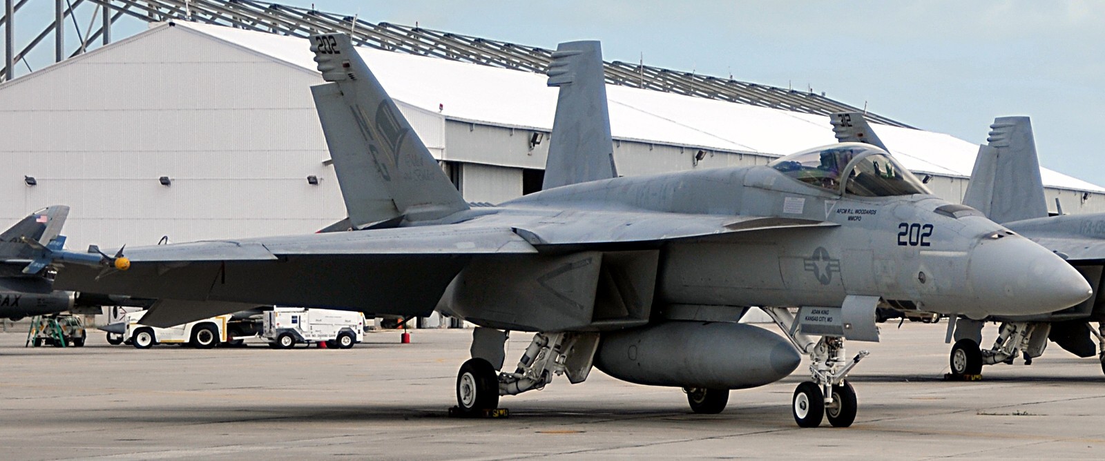 vfa-14 tophatters strike fighter squadron f/a-18e super hornet cvw-9 us navy nas key west florida 19