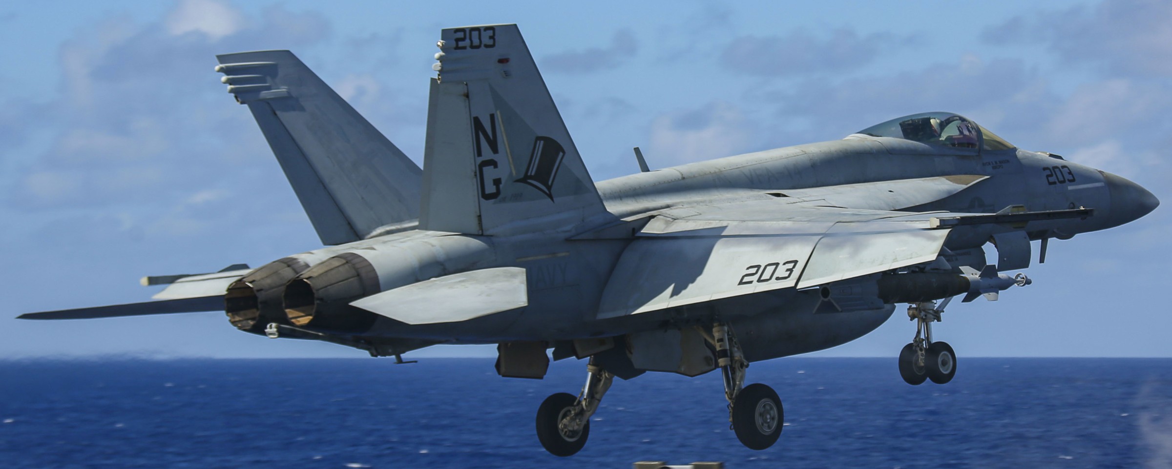 VFA-14 Tophatters Strike Fighter Squadron F/A-18E Hornet