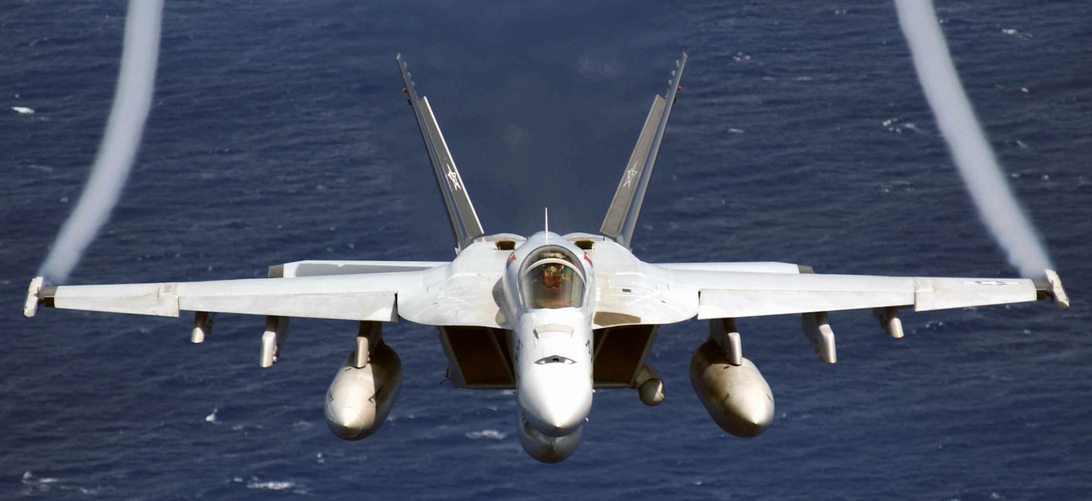 vfa-14 tophatters strike fighter squadron f/a-18e super hornet cvn-68 uss nimitz cvw-11 us navy 87p