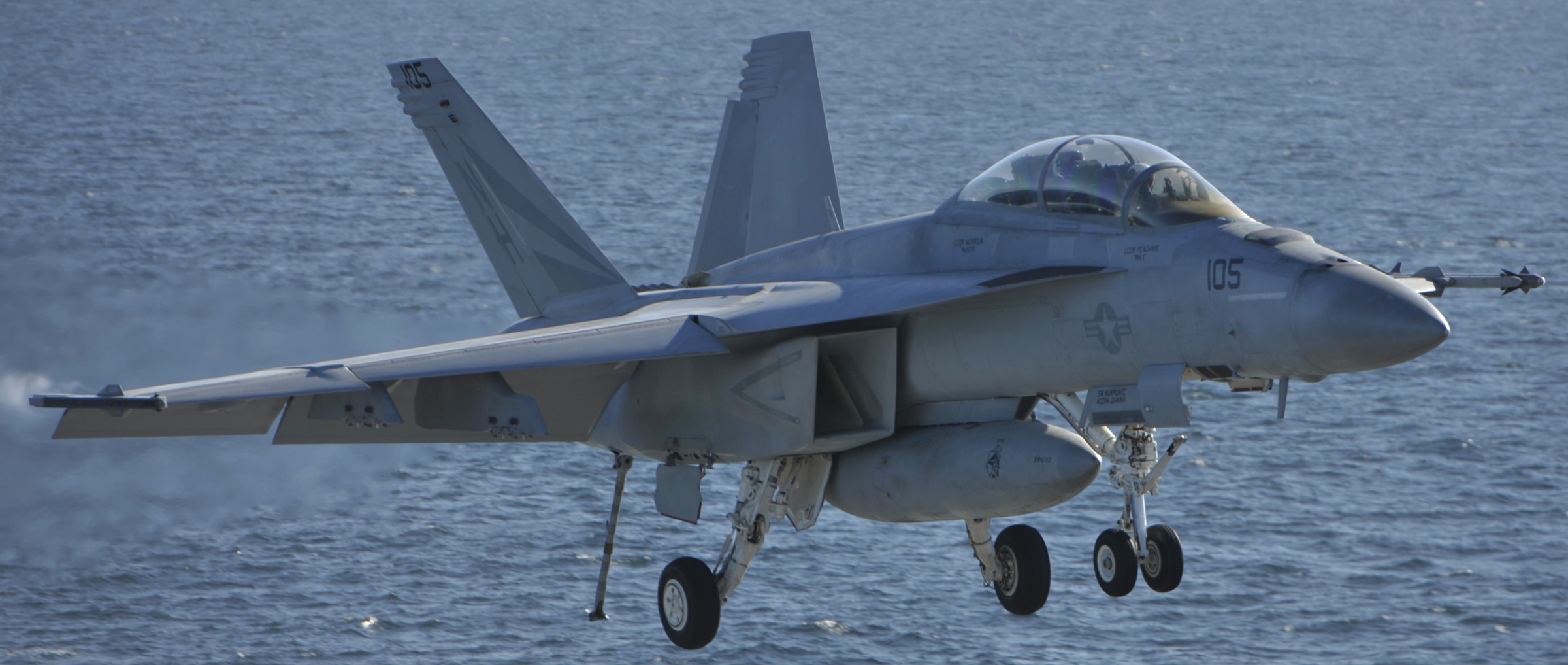 vfa-154 black knights strike fighter squadron navy f/a-18f super hornet carrier air wing cvw-11 uss nimitz cvn-68 12