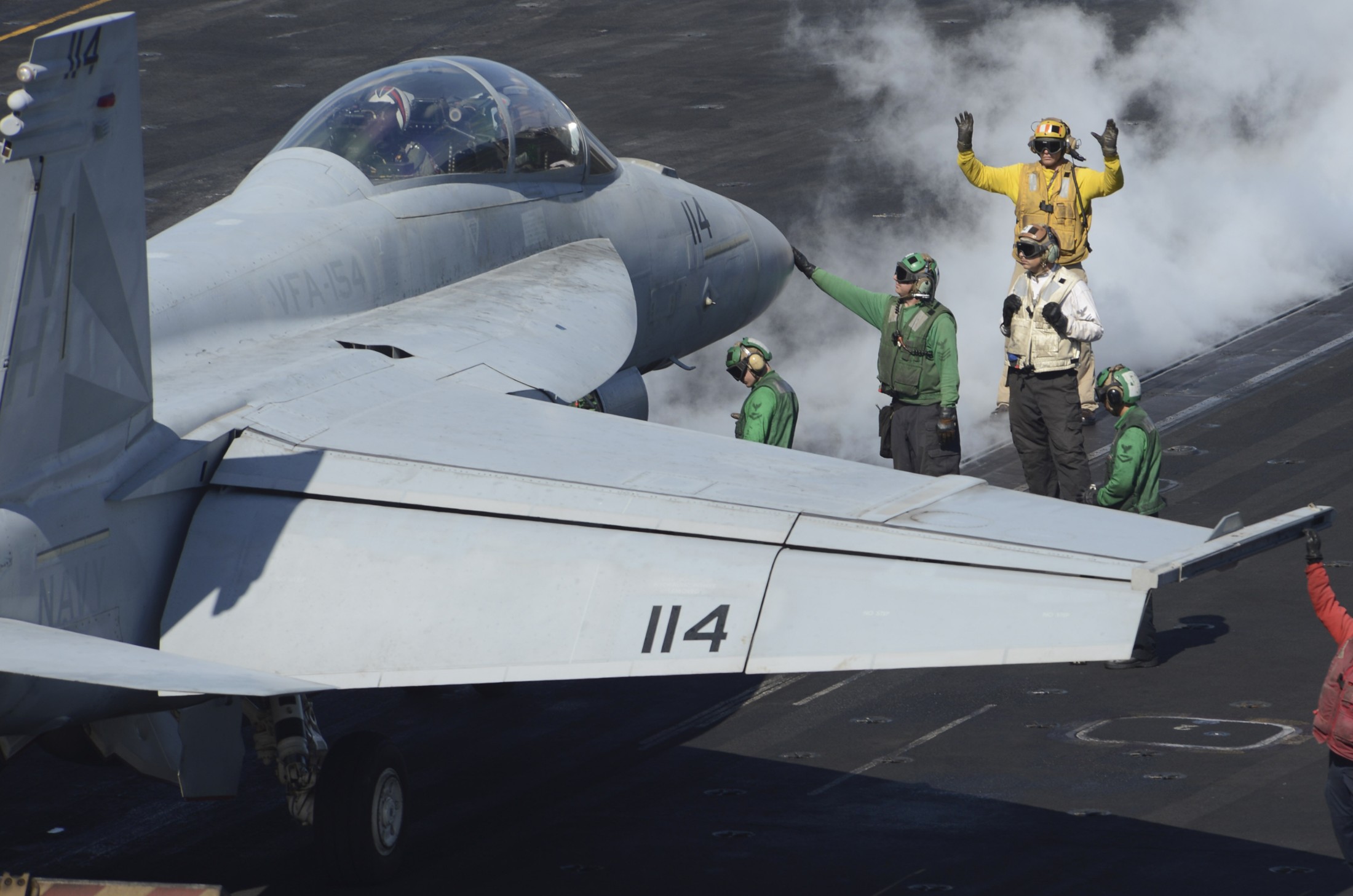 vfa-154 black knights strike fighter squadron navy f/a-18f super hornet carrier air wing cvw-11 uss nimitz cvn-68 33