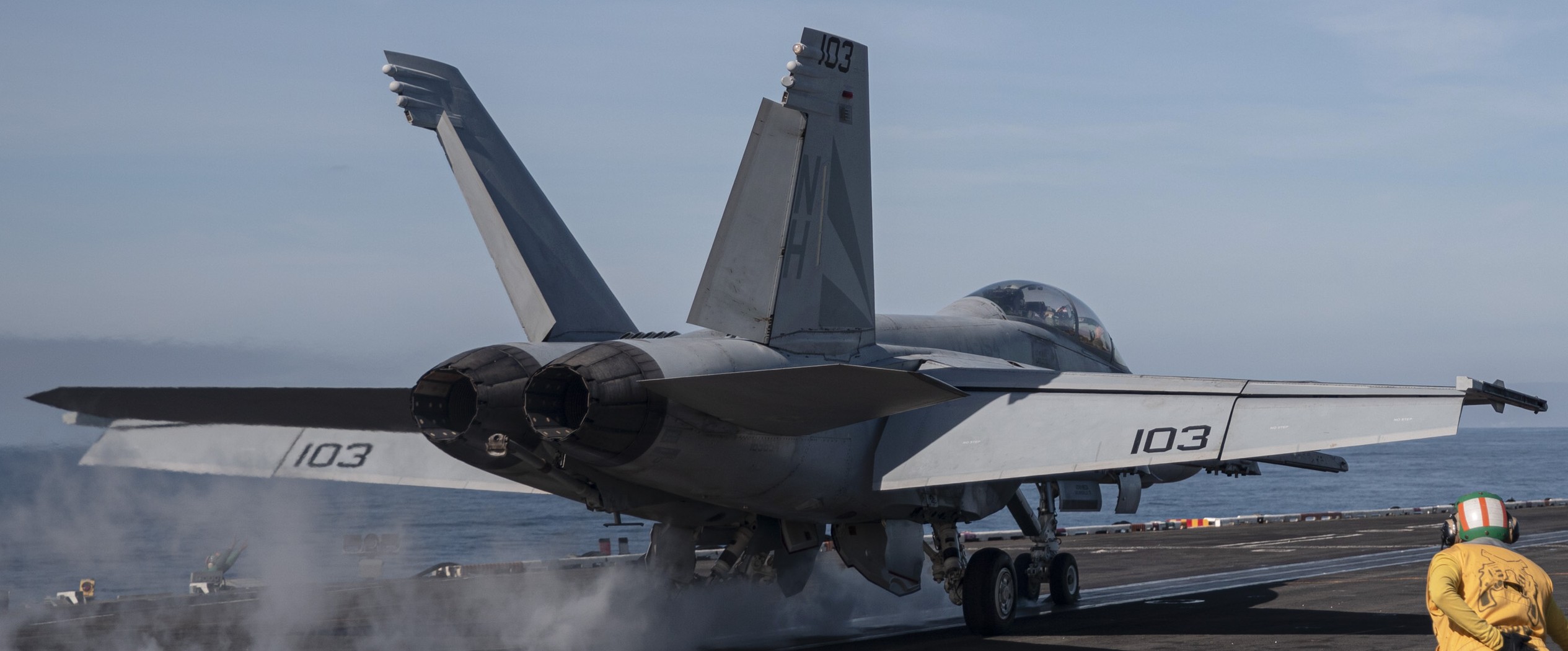 vfa-154 black knights strike fighter squadron navy f/a-18f super hornet 134