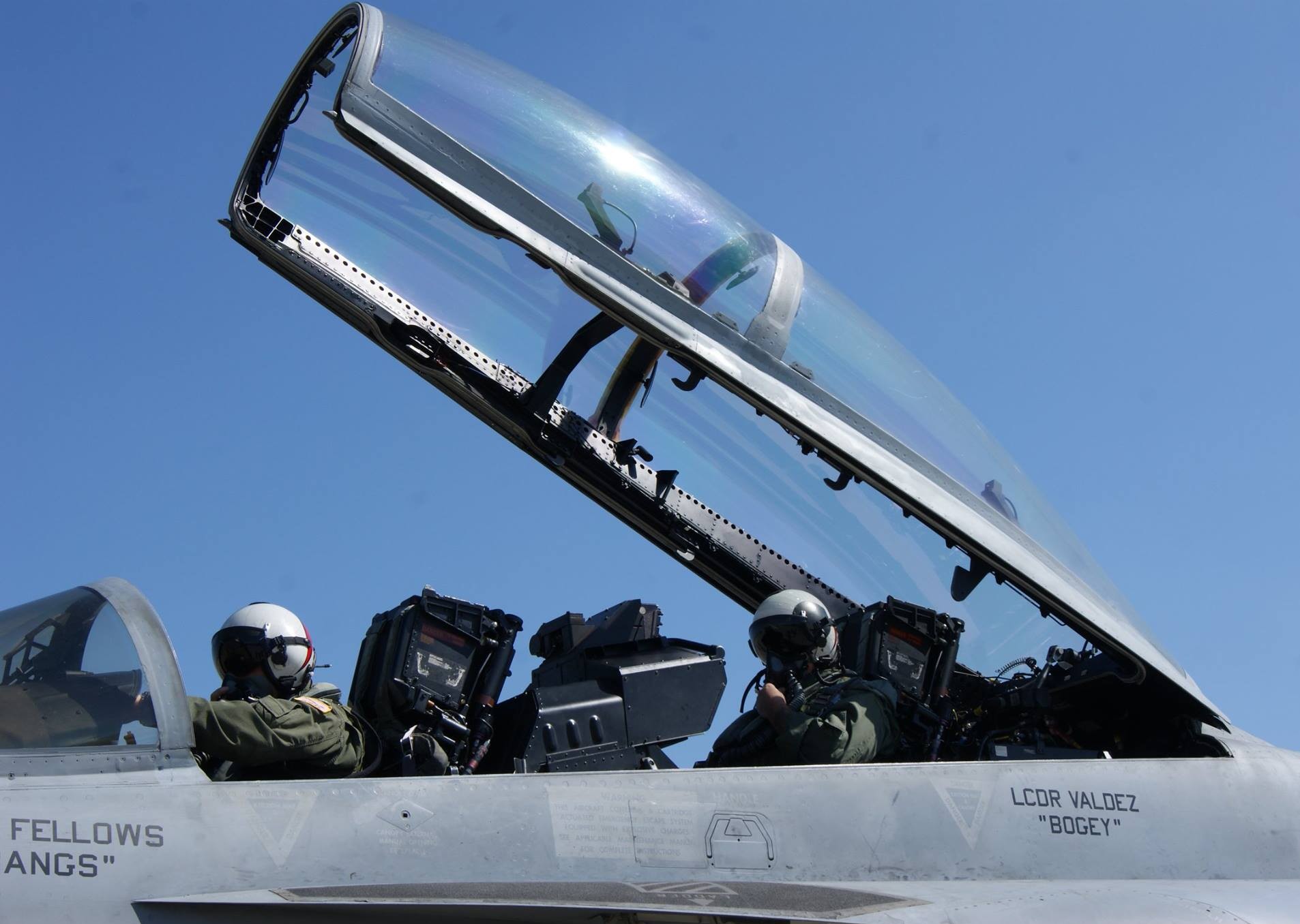 vfa-154 black knights strike fighter squadron navy f/a-18f super hornet 141