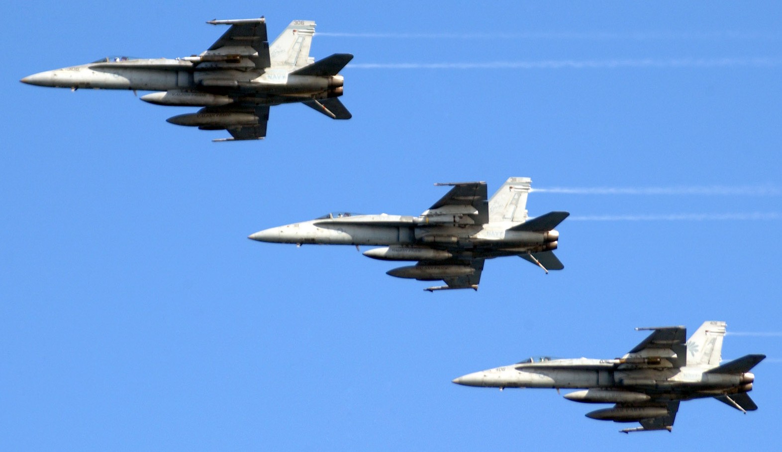 vfa-15 valions strike fighter squadron f/a-18c hornet cvn-71 uss theodore roosevelt cvw-8 us navy 10