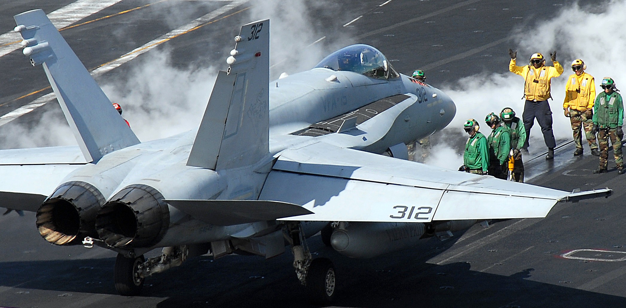 vfa-15 valions strike fighter squadron f/a-18c hornet cvn-71 uss theodore roosevelt cvw-8 us navy 21