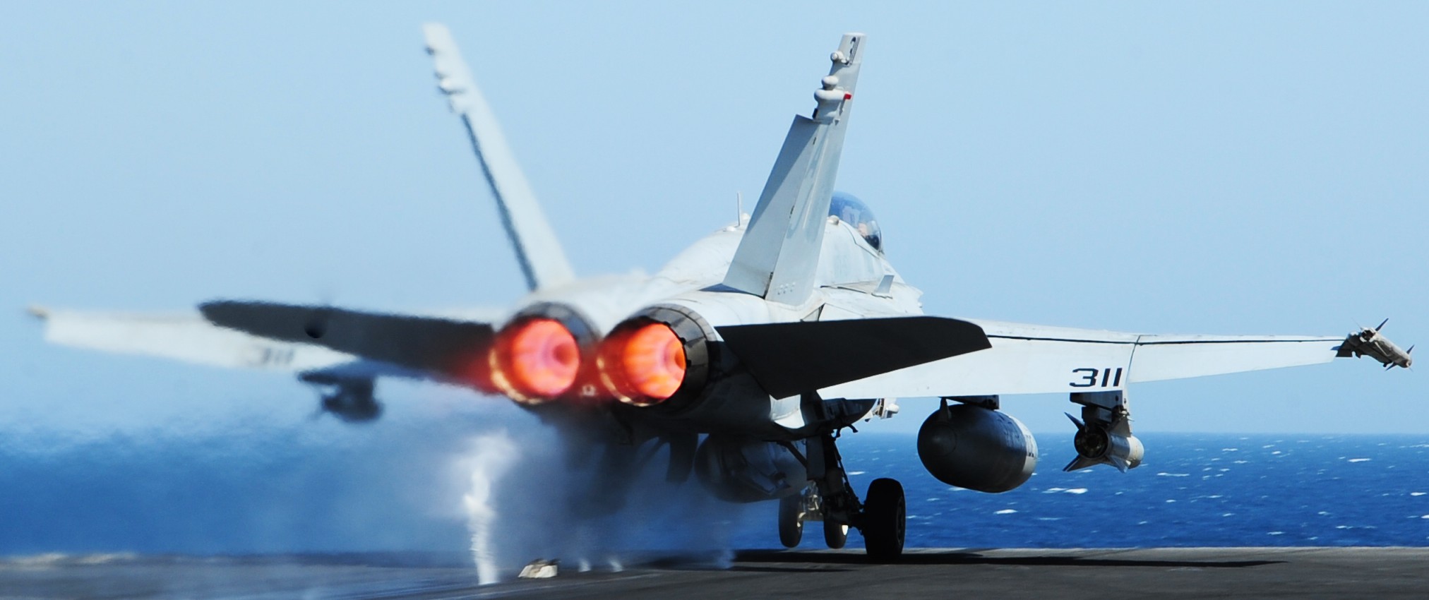 vfa-15 valions strike fighter squadron f/a-18c hornet cvn-77 uss george h. w. bush cvw-8 us navy 25
