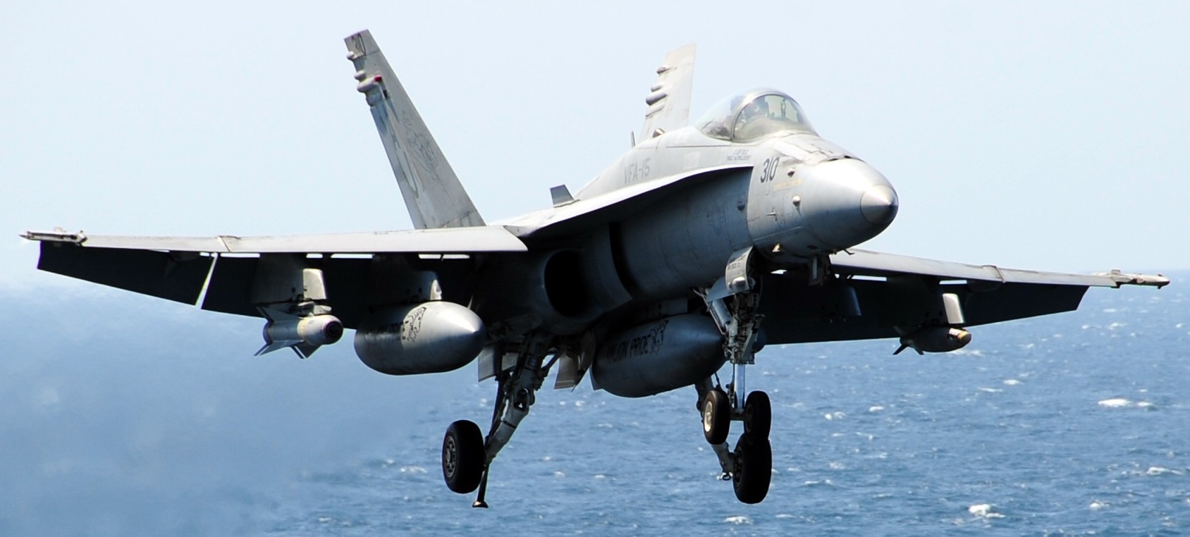 vfa-15 valions strike fighter squadron f/a-18c hornet cvn-77 uss george h. w. bush cvw-8 us navy 30