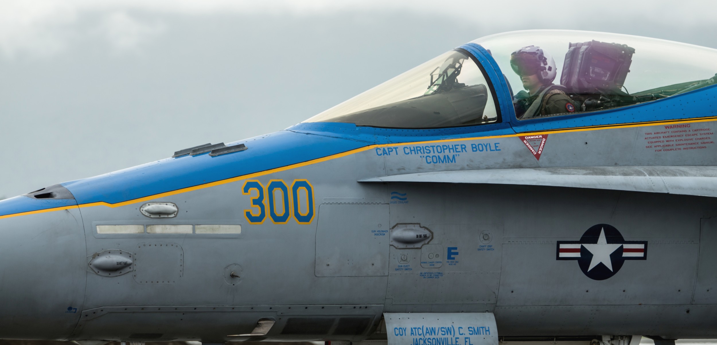 vfa-15 valions strike fighter squadron f/a-18c hornet joint base elmendorf richardson alaska red flag 40