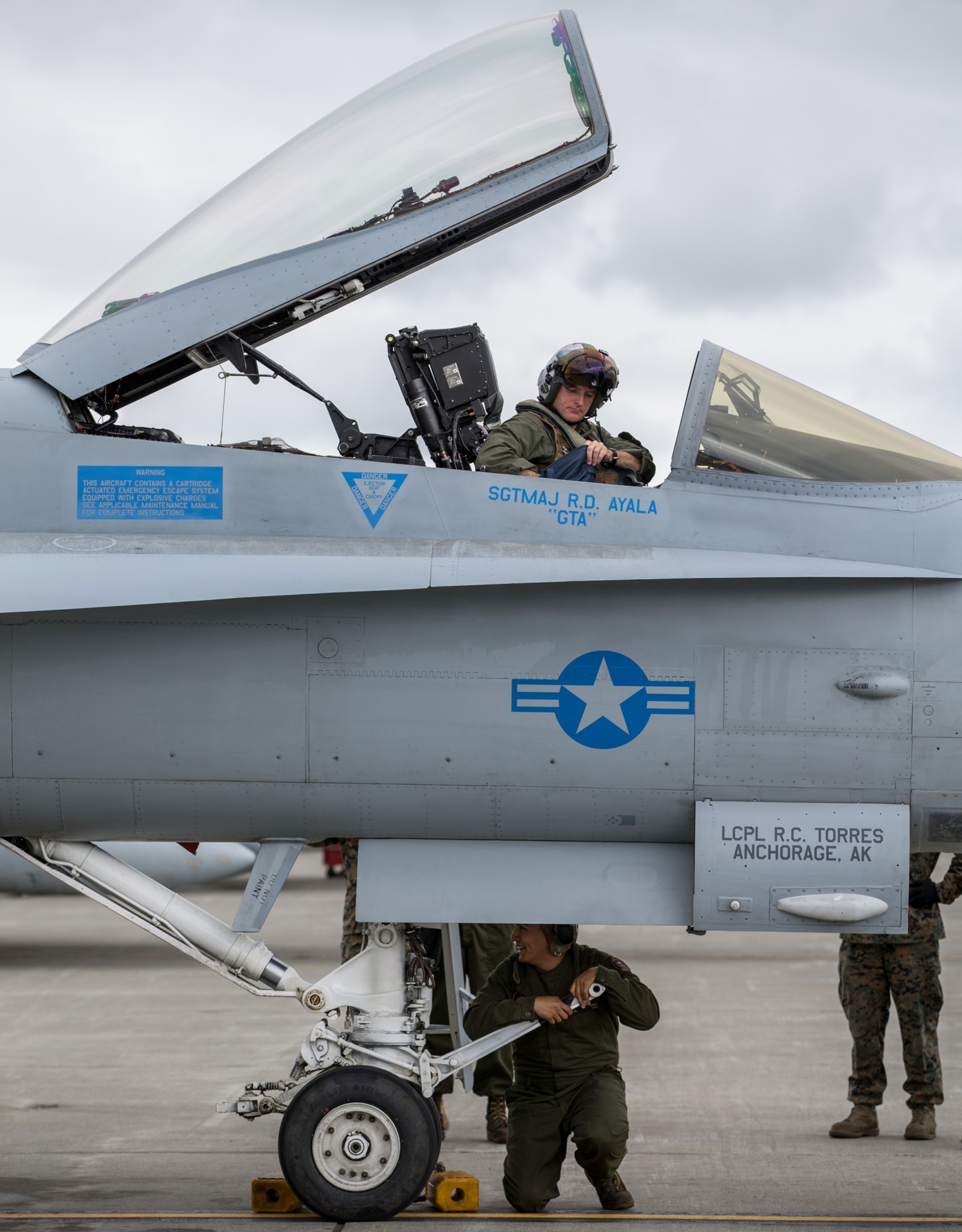 vfa-15 valions strike fighter squadron f/a-18c hornet joint base elmendorf richardson alaska red flag 42