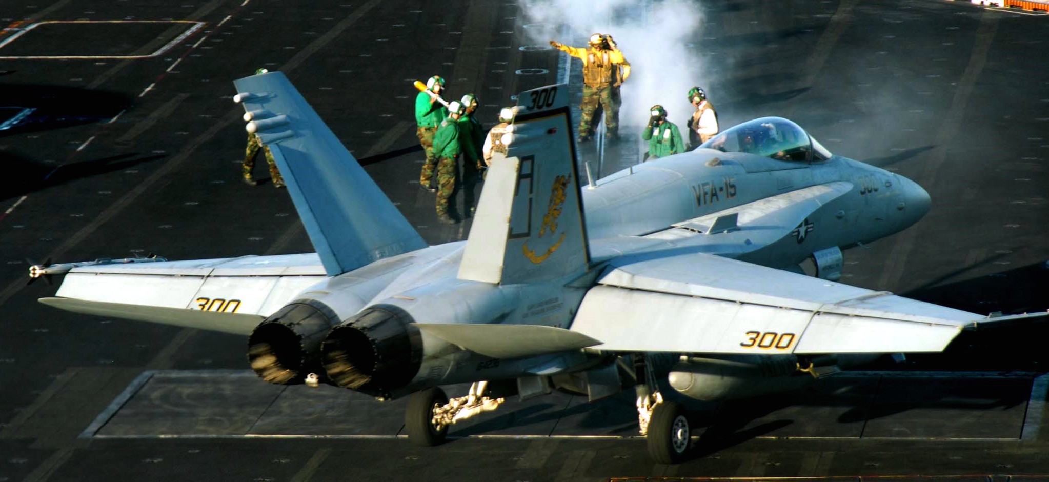 vfa-15 valions strike fighter squadron f/a-18c hornet cvn-71 uss theodore roosevelt cvw-8 us navy 56p