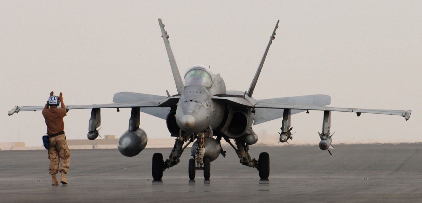 vfa-15 valions strike fighter squadron f/a-18c hornet cvn-71 uss theodore roosevelt cvw-8 us navy 70p