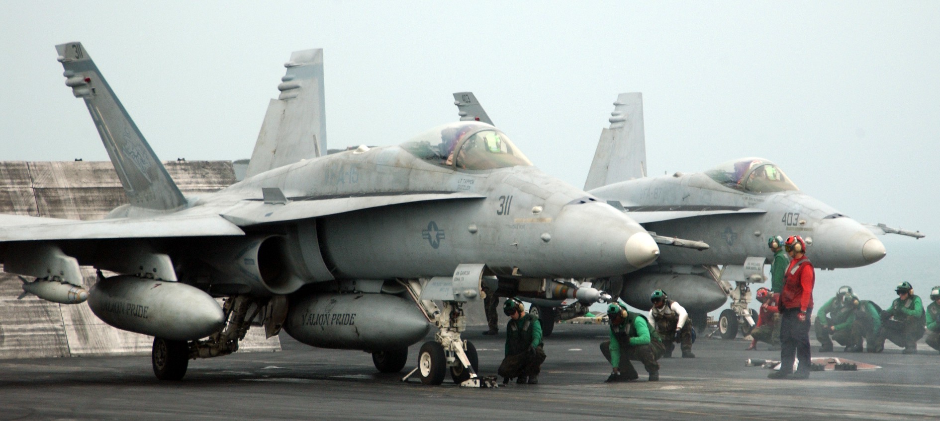 vfa-15 valions strike fighter squadron f/a-18c hornet cvn-71 uss theodore roosevelt cvw-8 us navy 82p