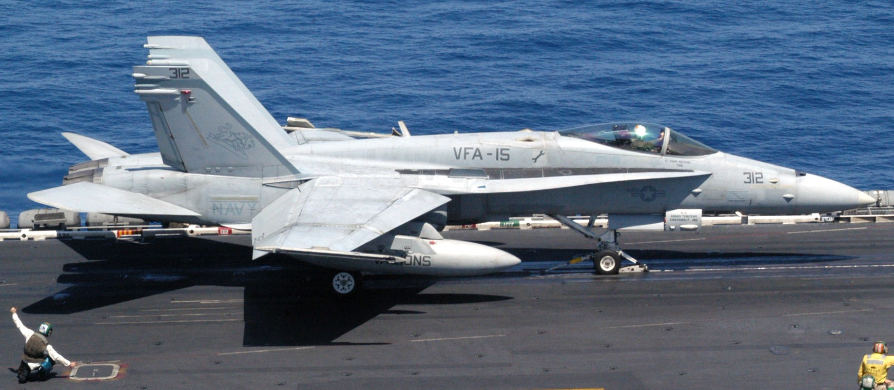 vfa-15 valions strike fighter squadron f/a-18c hornet cvn-71 uss theodore roosevelt cvw-8 us navy 99p