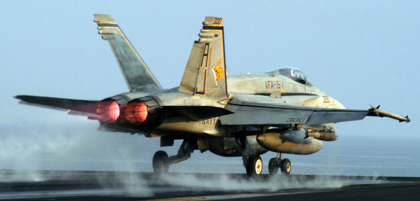 vfa-15 valions strike fighter squadron f/a-18c hornet cvn-71 uss theodore roosevelt cvw-8 us navy 117p