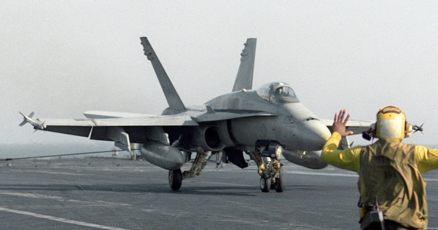 vfa-195 dambusters strike fighter squadron navy f/a-18c hornet carrier air wing cvw-5 uss independence cv-62 101