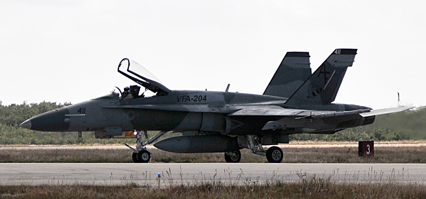 vfa-204 river rattlers f/a-18a+ hornet strike fighter squadron us navy reserve 02