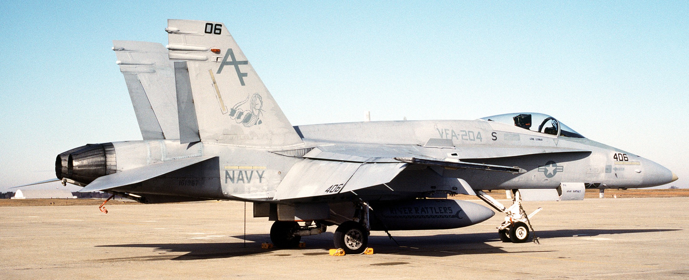 vfa-204 river rattlers f/a-18a+ hornet strike fighter squadron us navy reserve 17