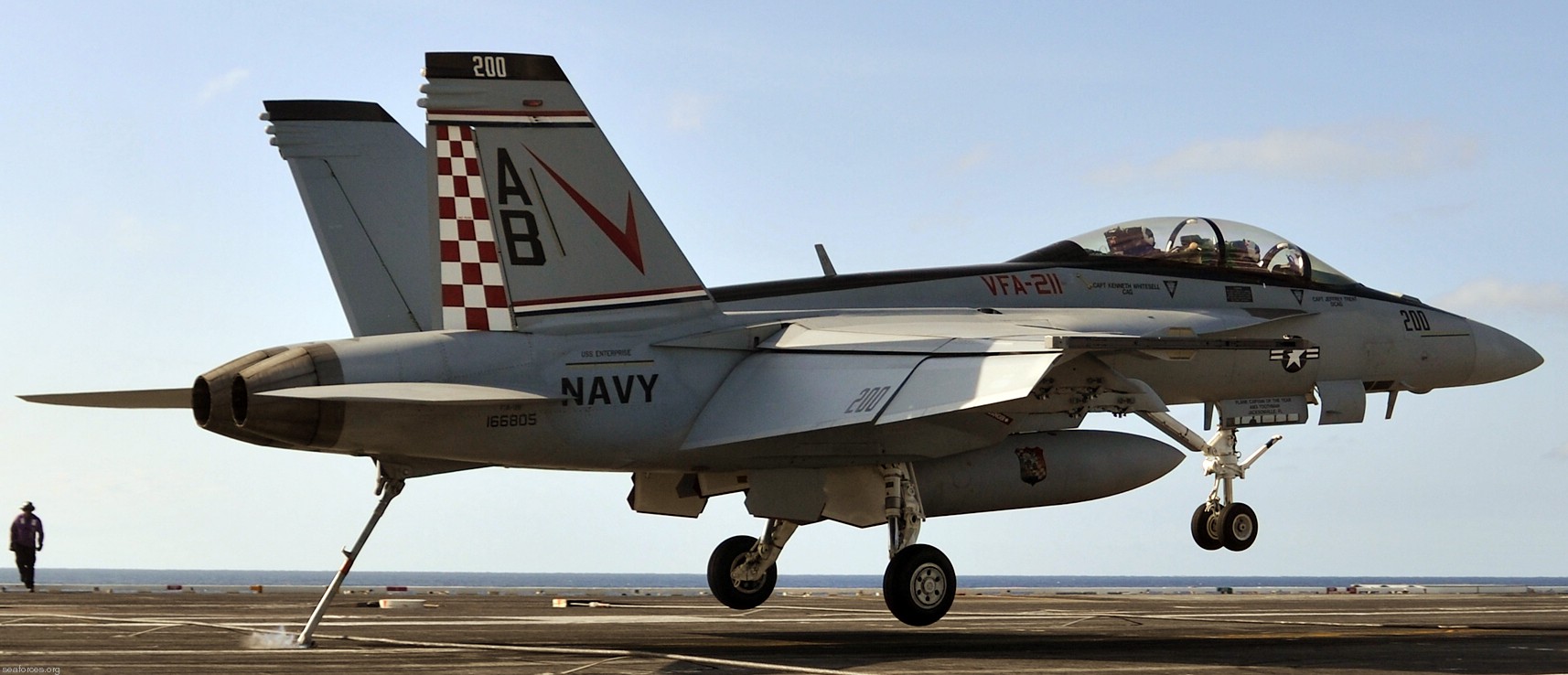 vfa-211 fighting checkmates strike fighter squadron f/a-18f super hornet navy carrier air wing cvw-1 uss enterprise cvn-65 70 special painting color
