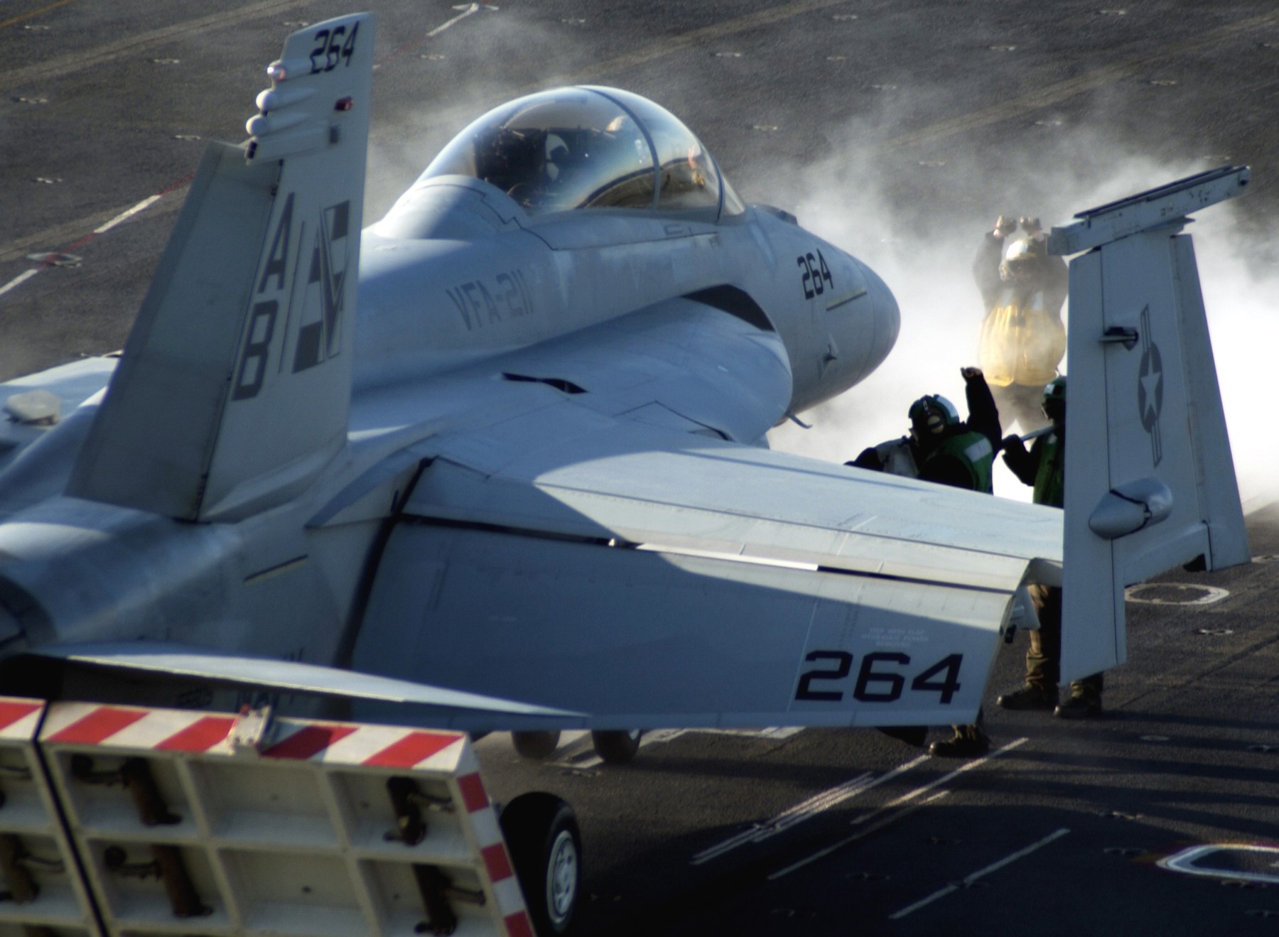vfa-211 fighting checkmates strike fighter squadron f/a-18f super hornet uss theodore roosevelt cvn-71 109