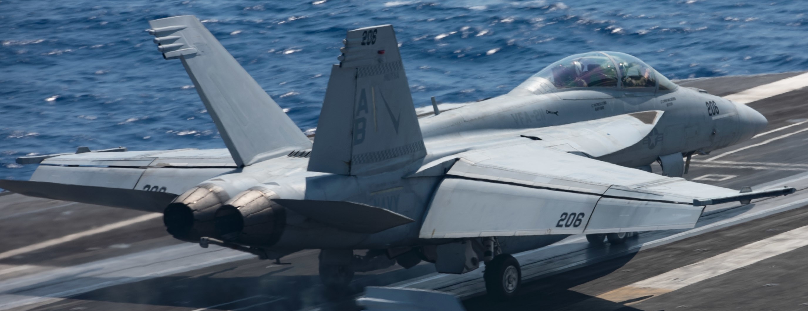 vfa-211 fighting checkmates strike fighter squadron f/a-18f super hornet cvw-1 uss harry s. truman cvn-75 127