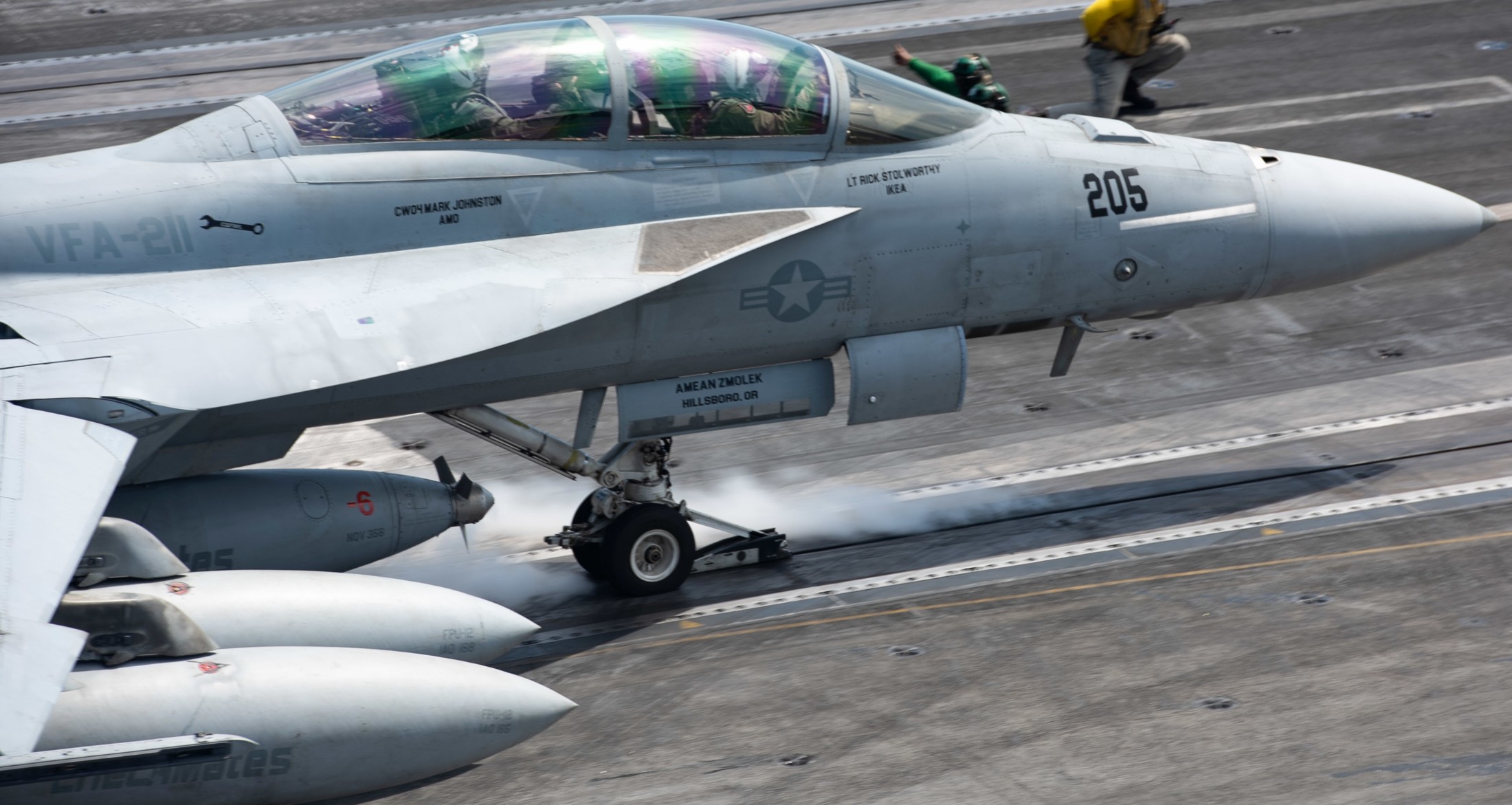 vfa-211 fighting checkmates strike fighter squadron f/a-18f super hornet cvw-1 uss harry s. truman cvn-75 128