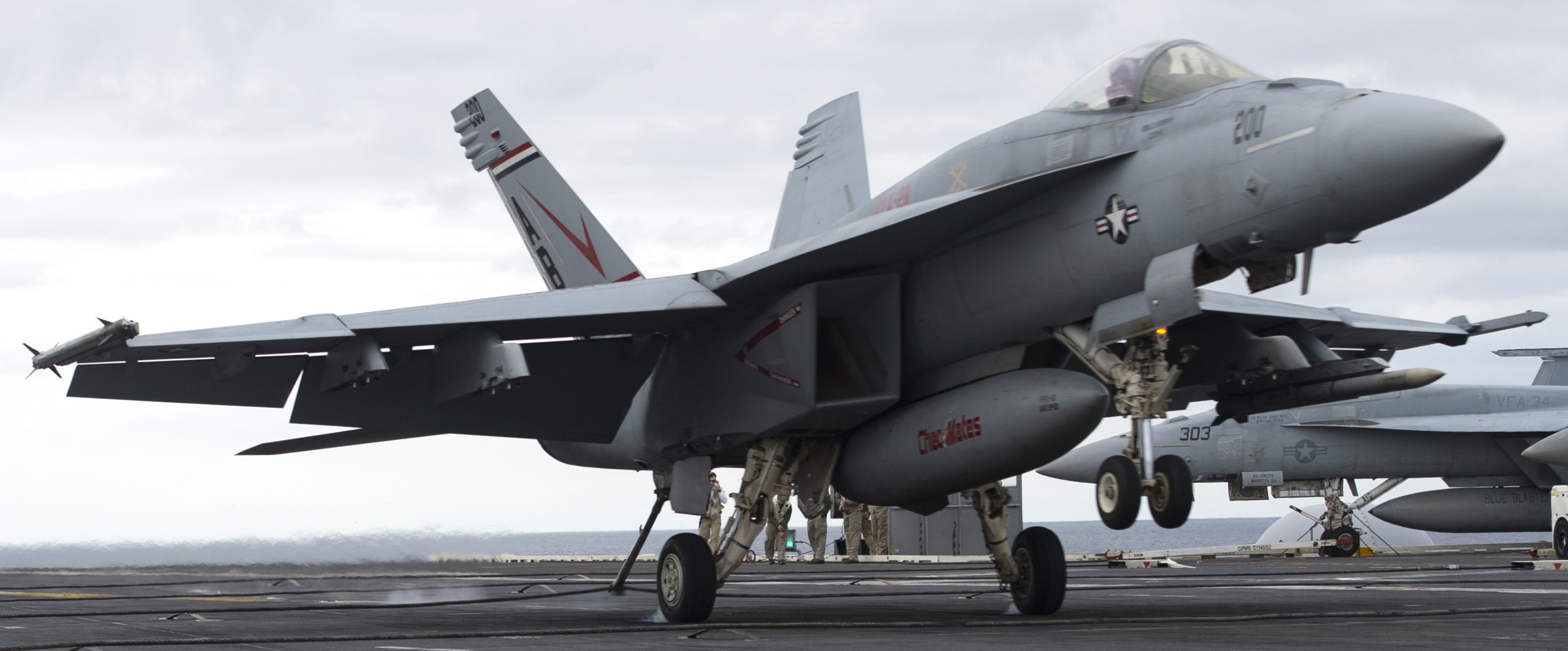 vfa-211 fighting checkmates strike fighter squadron f/a-18e super hornet cvw-1 uss harry s. truman cvn-75 139
