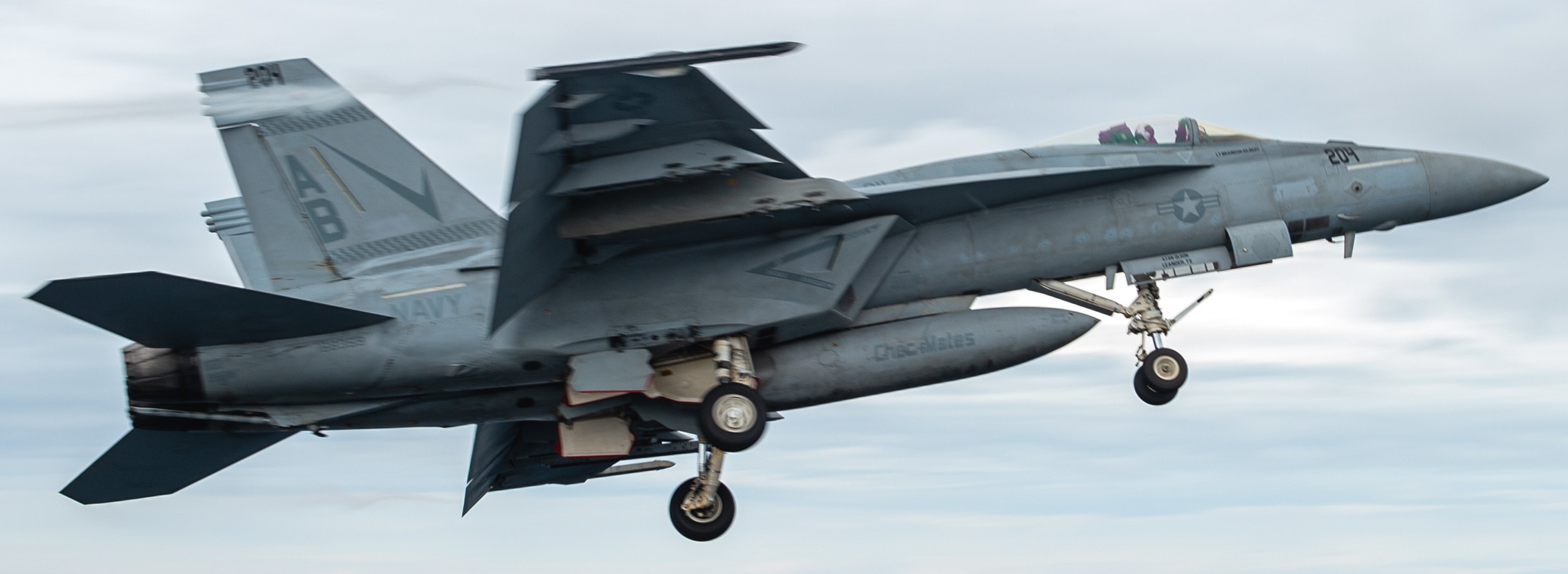 vfa-211 fighting checkmates strike fighter squadron f/a-18e super hornet cvw-1 uss harry s. truman cvn-75 2022 142