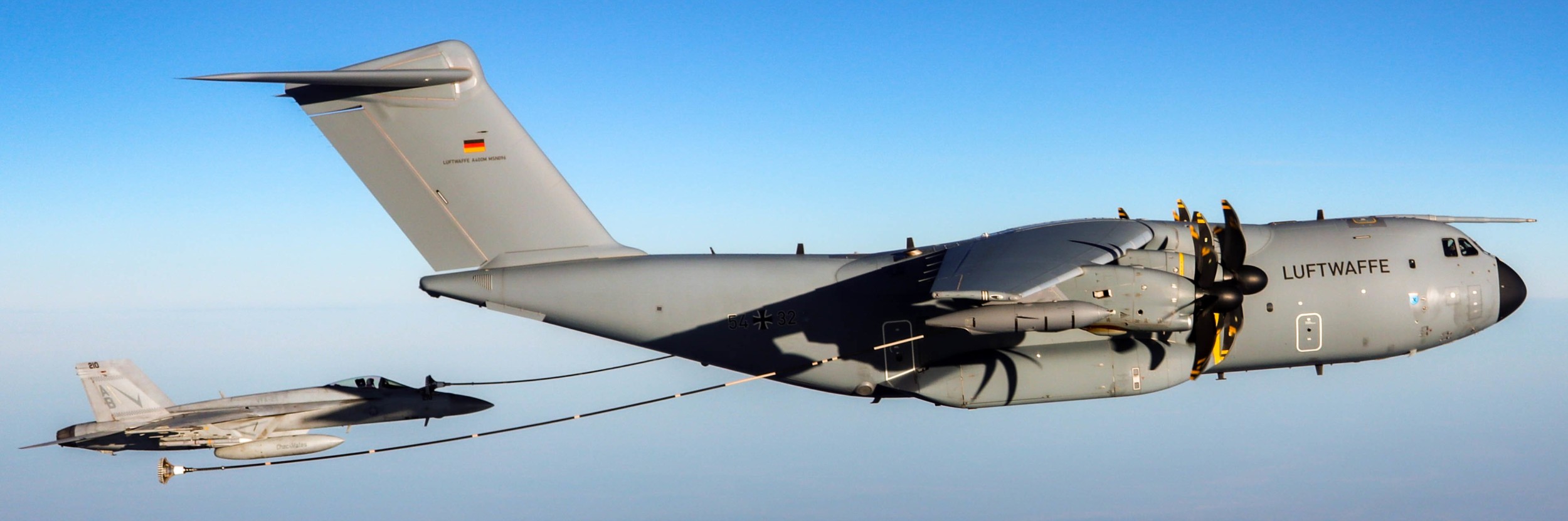 vfa-211 fighting checkmates strike fighter squadron f/a-18e super hornet german a400m atlas 143
