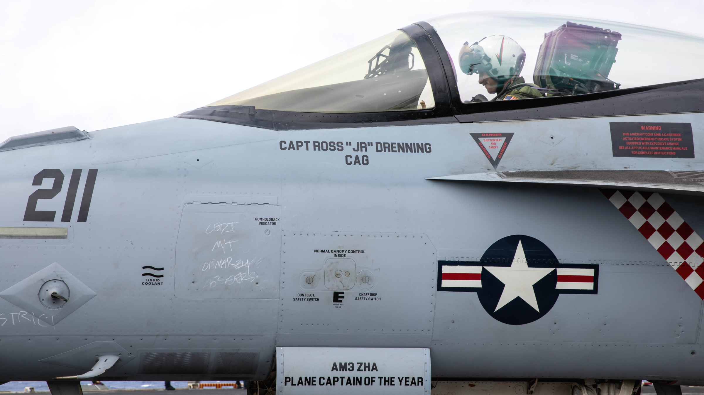 vfa-211 fighting checkmates strike fighter squadron f/a-18e super hornet cvw-11 uss theodore roosevelt cvn-71 166