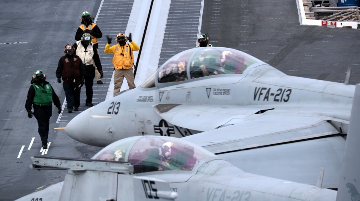 vfa-213 black lions strike fighter squadron us navy f/a-18f super hornet cvw-8 uss gerald r. ford cvn-78 02