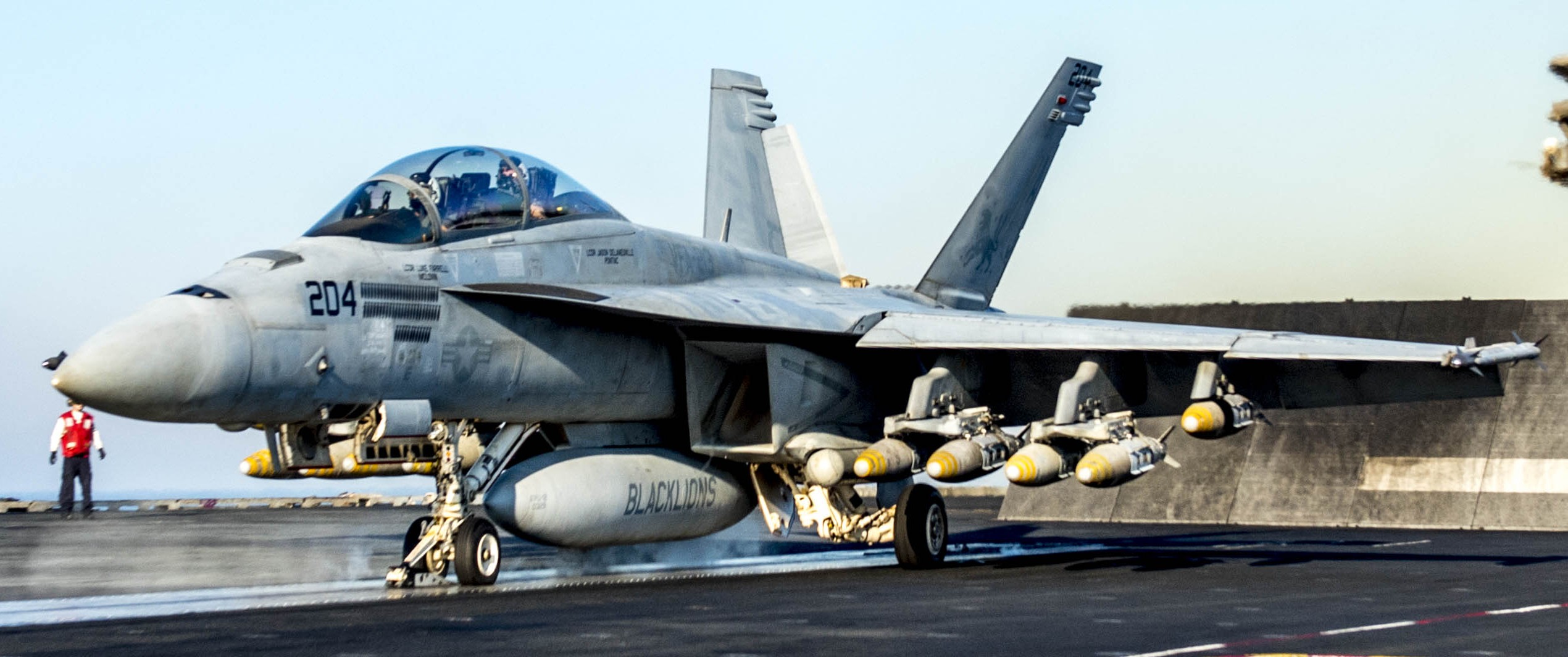 vfa-213 black lions strike fighter squadron us navy f/a-18f super hornet cvw-8 uss george h. w. bush cvn-77 34