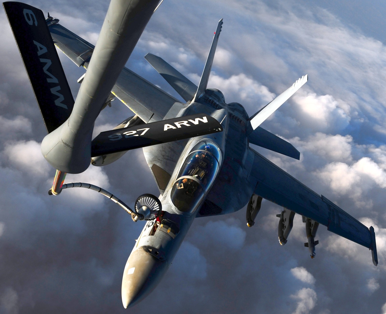 vfa-22 fighting redcocks strike fighter squadron f/a-18f super hornet cvn-70 uss carl vinson cvw-17 us navy 27