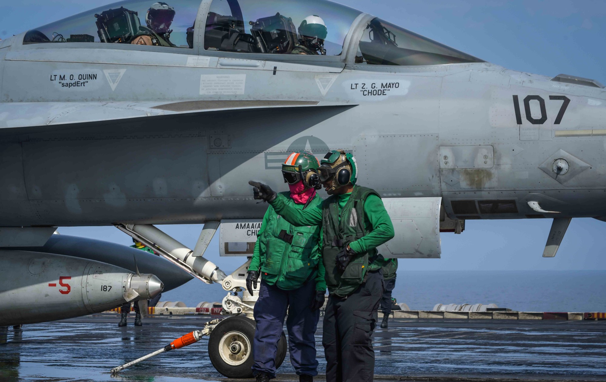 vfa-22 fighting redcocks strike fighter squadron f/a-18f super hornet cvn-71 uss theodore roosevelt cvw-17 us navy 59