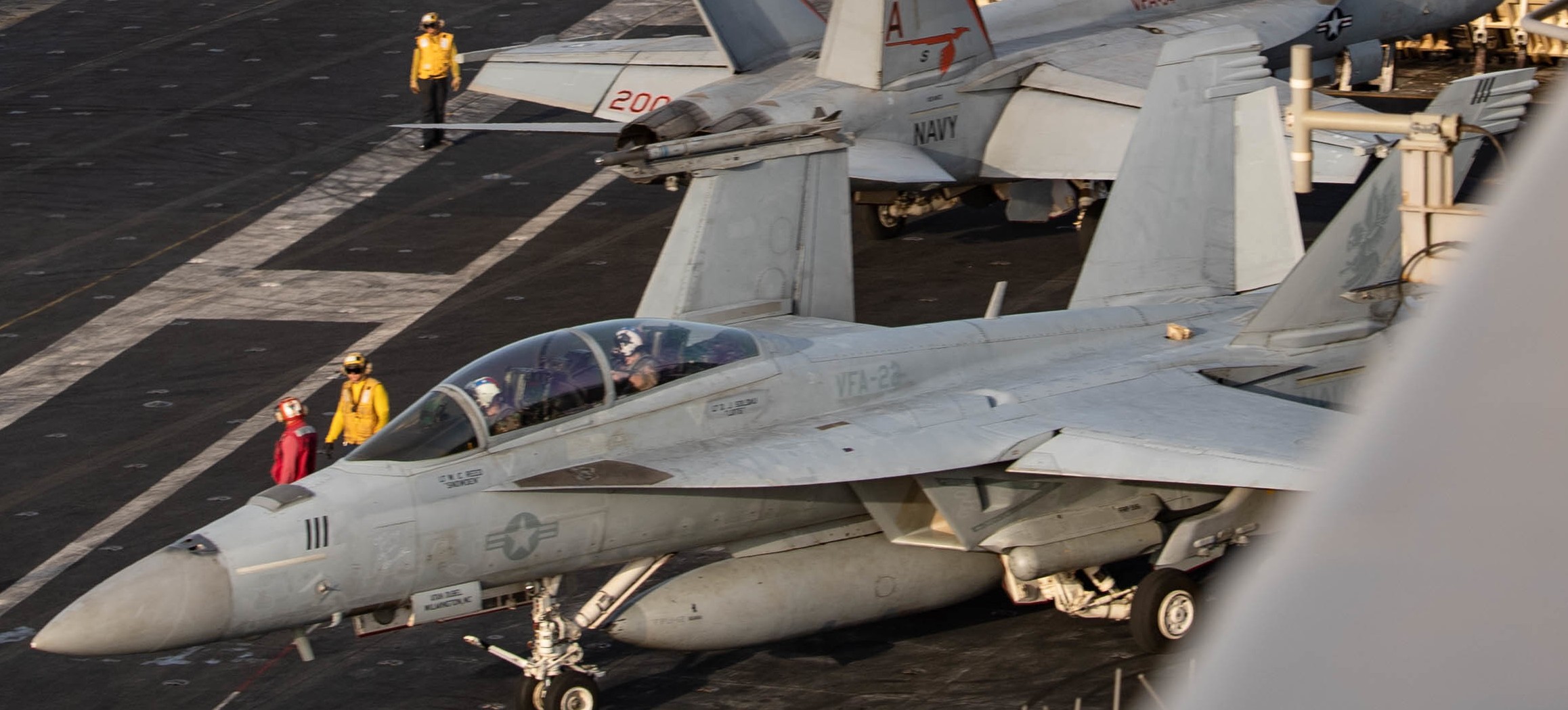 vfa-22 fighting redcocks strike fighter squadron f/a-18f super hornet cvn-68 uss nimitz cvw-17 us navy 92