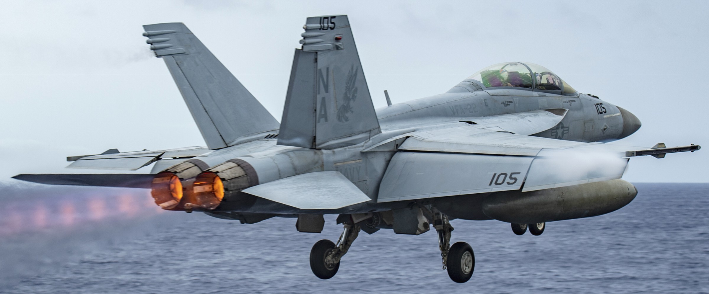 vfa-22 fighting redcocks strike fighter squadron f/a-18f super hornet cvw-17 cvn-68 uss nimitz 166