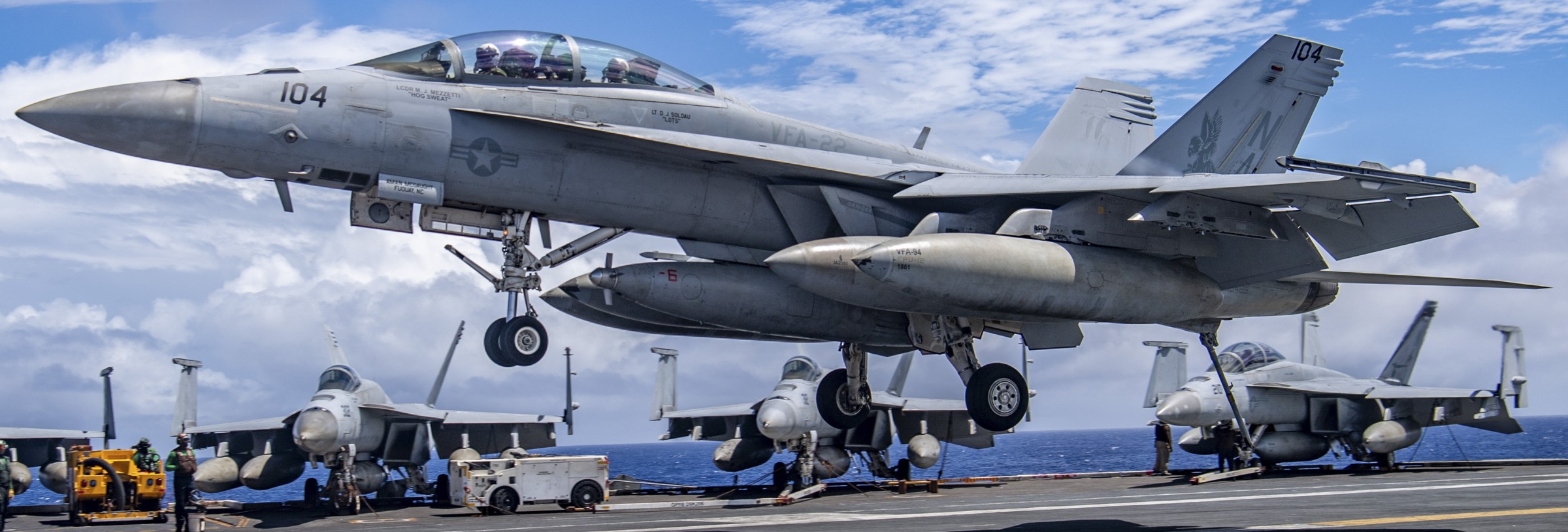 vfa-22 fighting redcocks strike fighter squadron f/a-18f super hornet cvw-17 cvn-68 uss nimitz 168