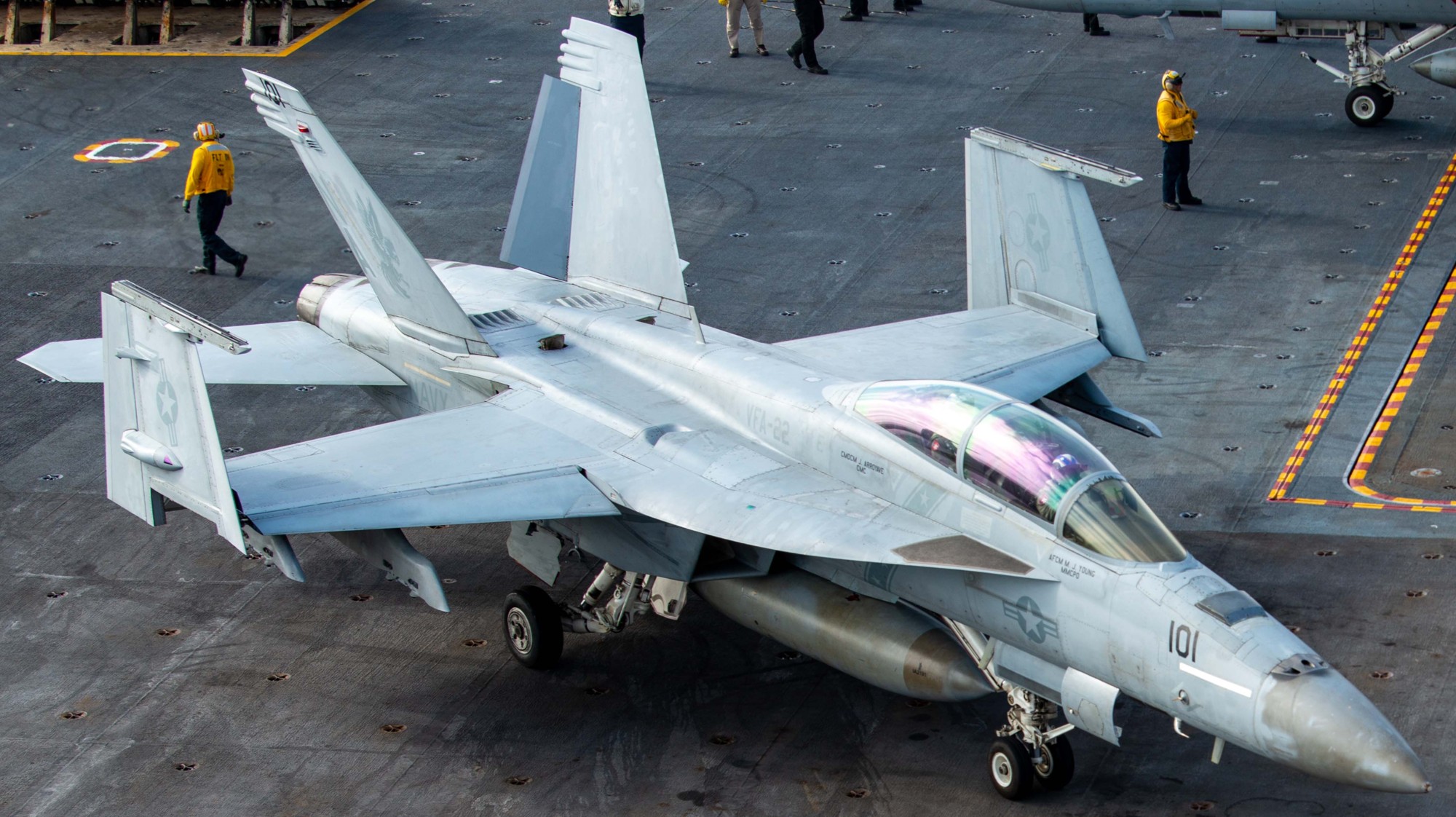vfa-22 fighting redcocks strike fighter squadron f/a-18f super hornet cvw-17 cvn-68 uss nimitz 2024 174