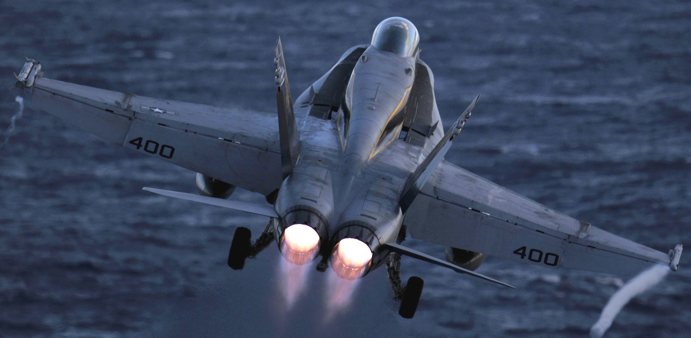 vfa-25 fist of the fleet strike fighter squadron f/a-18c hornet cvn-70 uss carl vinson cvw-17 us navy 26
