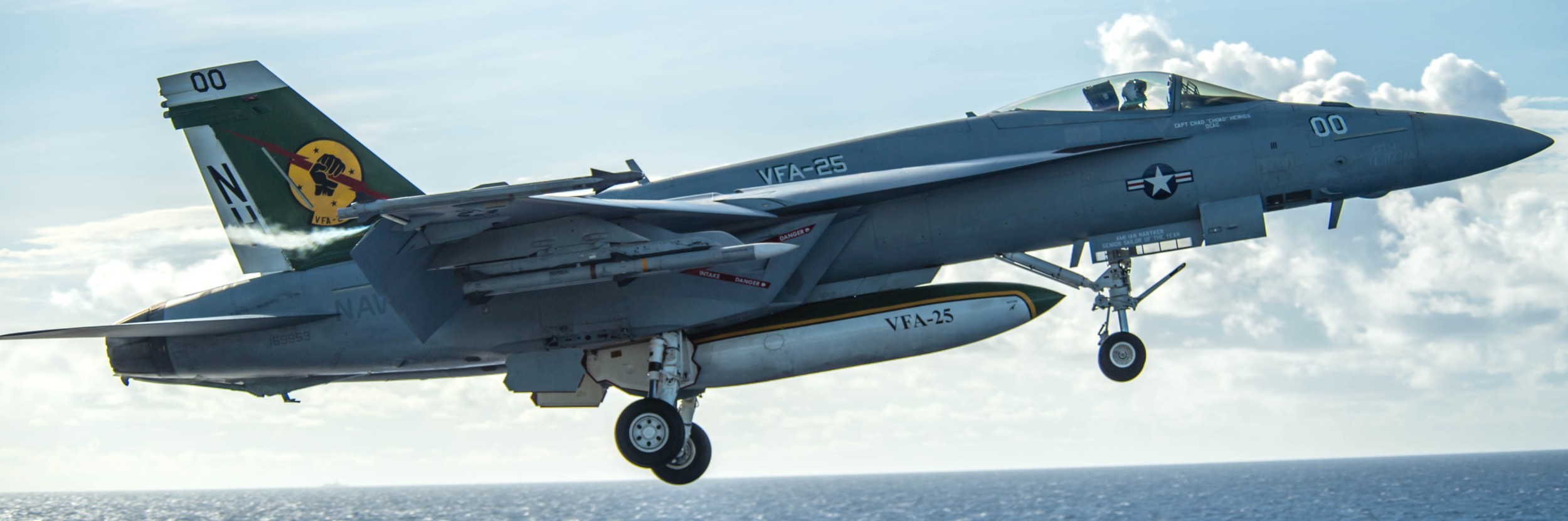 vfa-25 fist of the fleet strike fighter squadron f/a-18e super hornet cvw-11 cvn-71 uss theodore roosevelt 2024 83