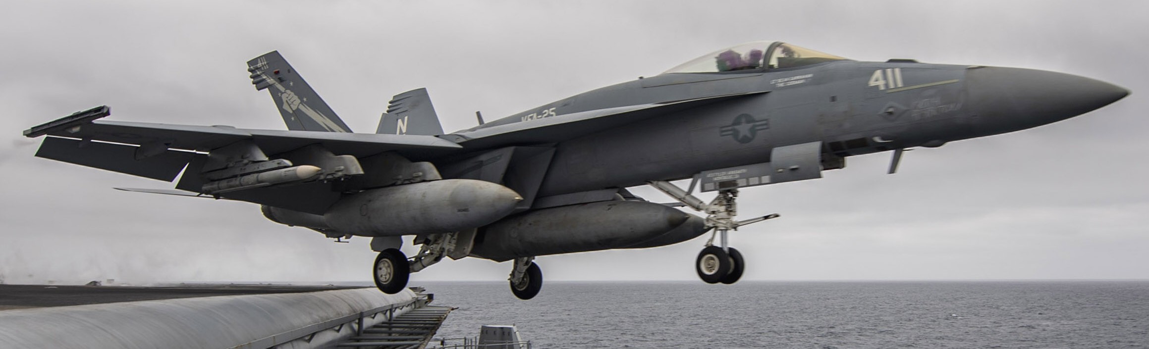 vfa-25 fist of the fleet strike fighter squadron f/a-18e super hornet cvw-11 cvn-71 uss theodore roosevelt fly out october 2024