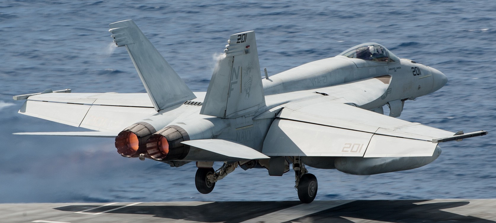 vfa-27 royal maces strike fighter squadron f/a-18e super hornet cvn-76 uss ronald reagan cvw-5 us navy 53