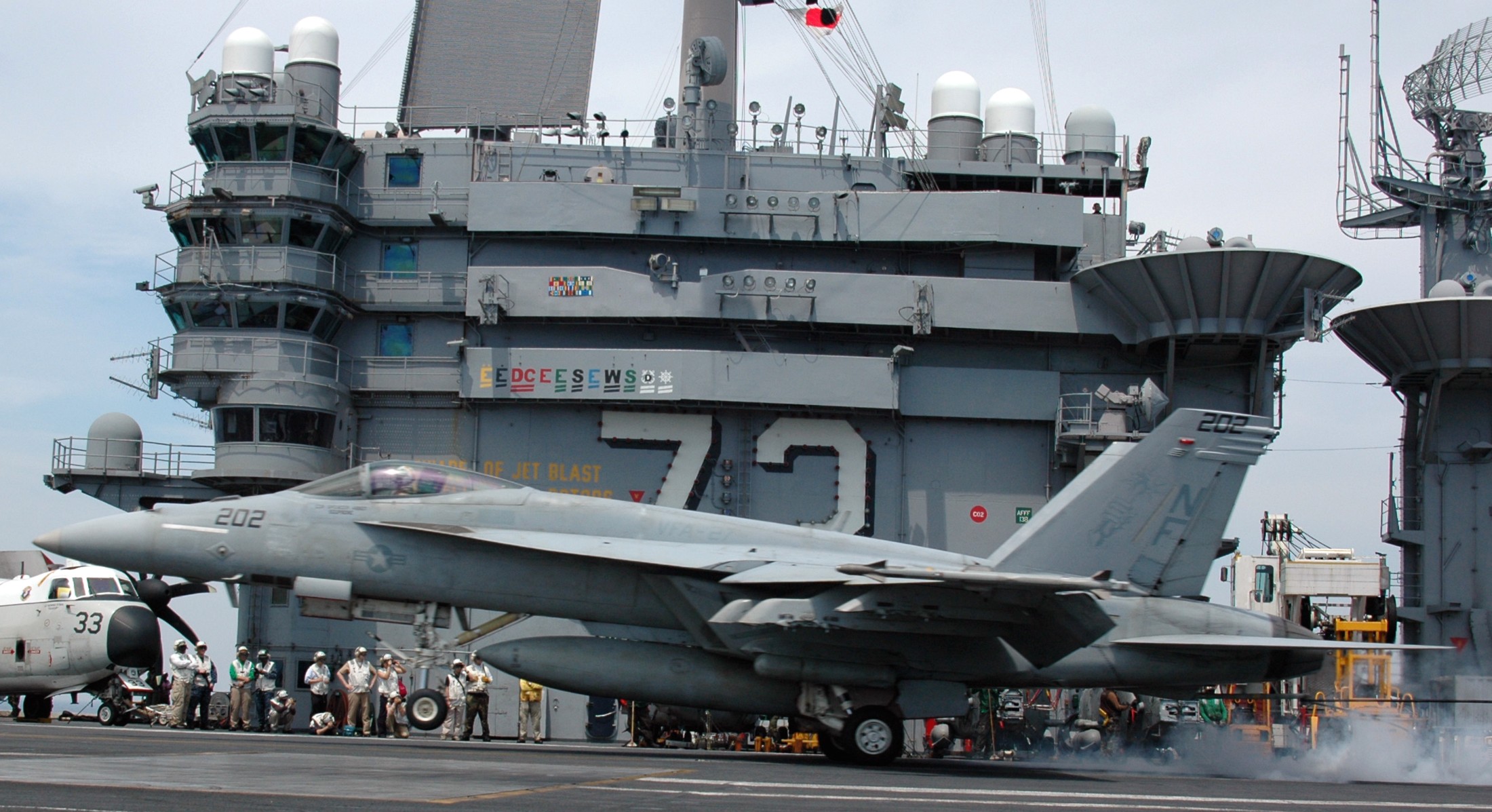 vfa-27 royal maces strike fighter squadron f/a-18e super hornet cvn-73 uss george washington cvw-5 us navy 119p