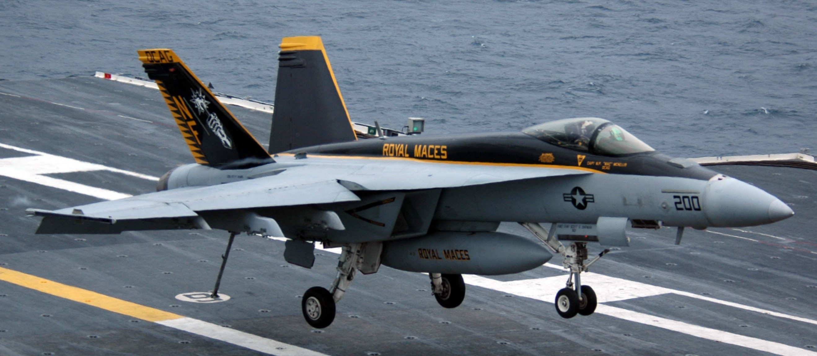 vfa-27 royal maces strike fighter squadron f/a-18e super hornet cv-63 uss kitty hawk cvw-5 us navy 141p