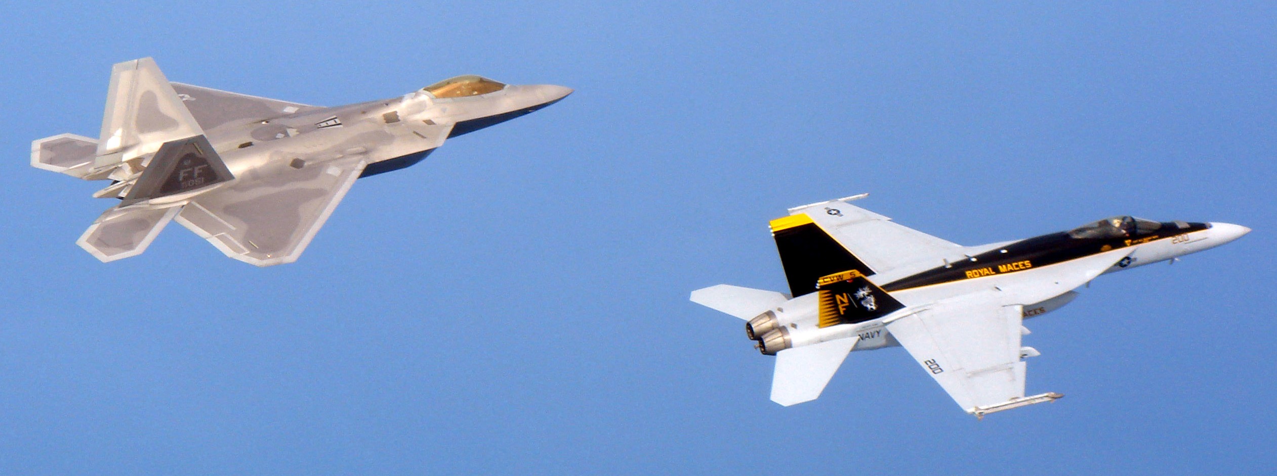 vfa-27 royal maces strike fighter squadron f/a-18e super hornet cv-63 uss kitty hawk cvw-5 us navy 172p